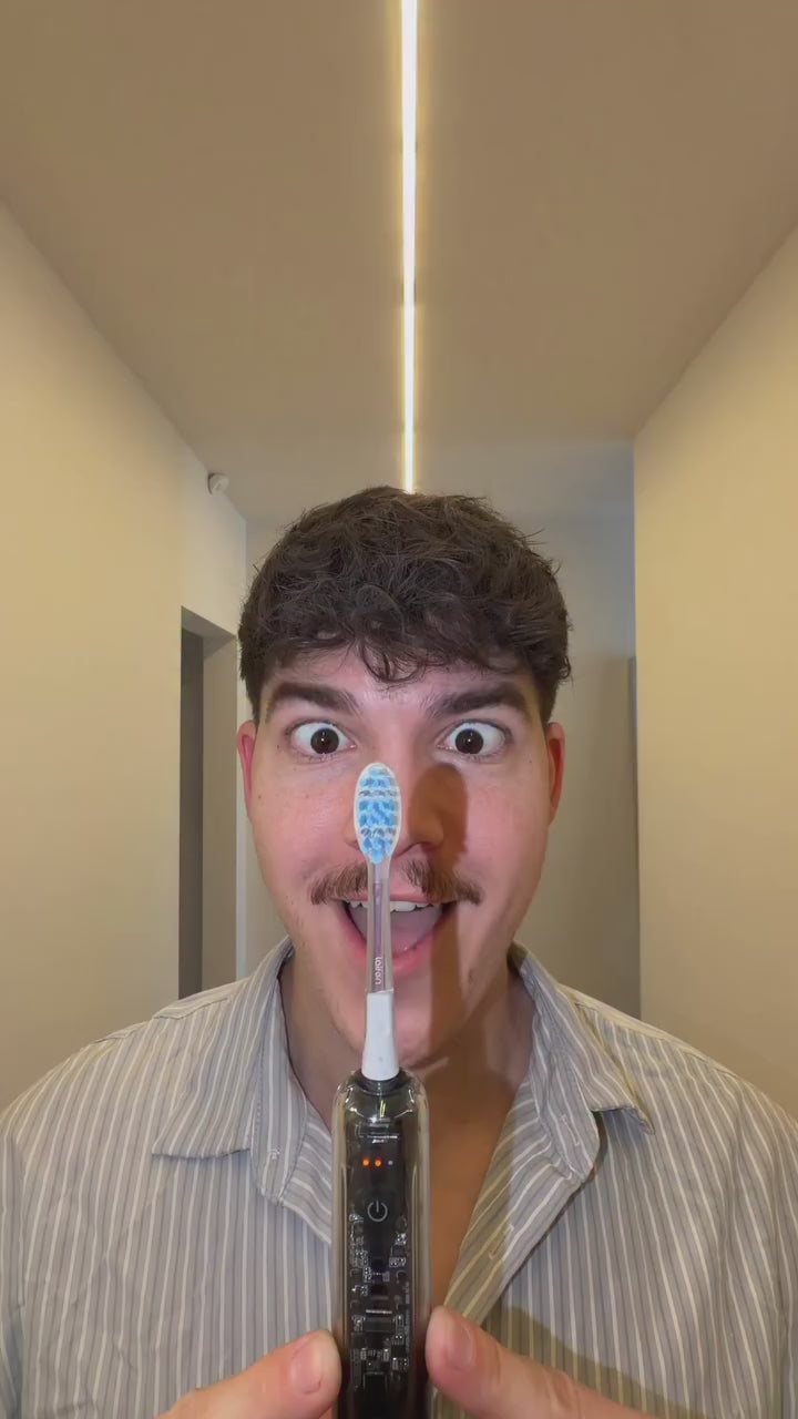 Încărcați videoclipul: 