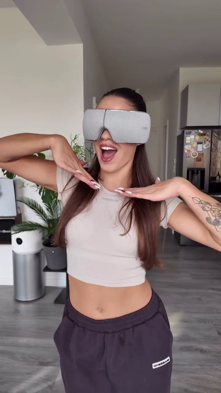 Încărcați videoclipul: 